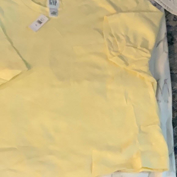 GAP Yellow Crop T-Shirt - Picture 3 of 5